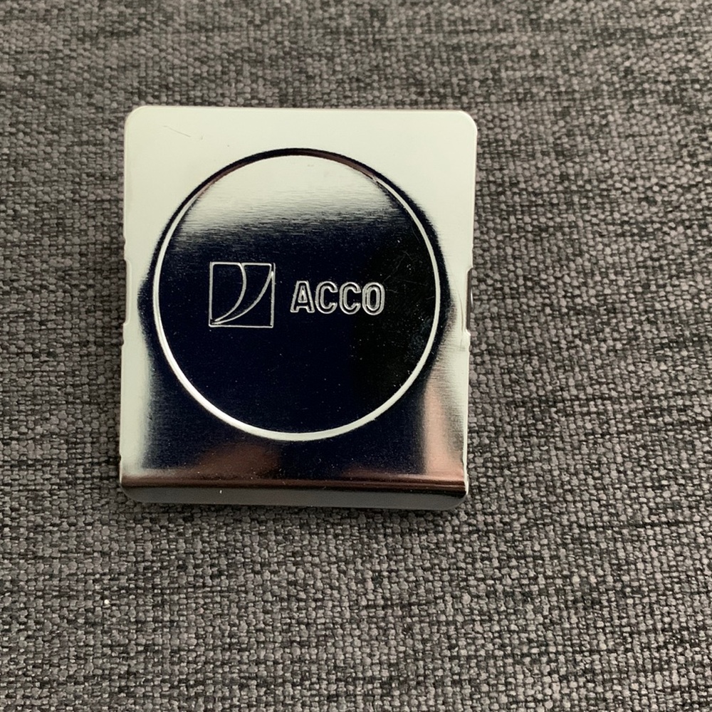 ACCO magnetic large clip